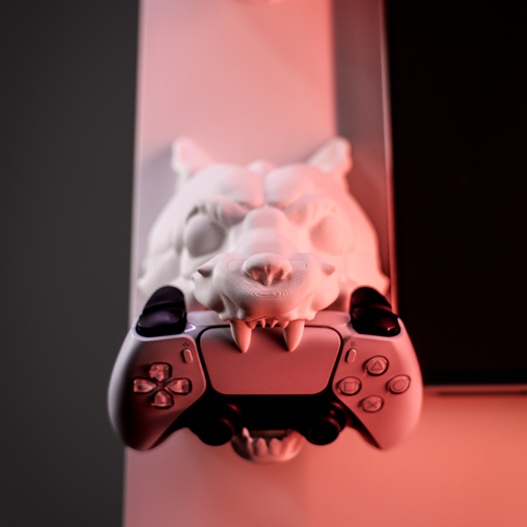 Wolf | Controller Stand